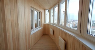 Отделка, остекление, утепление балконов в Партизанске от 204 руб. м/2.